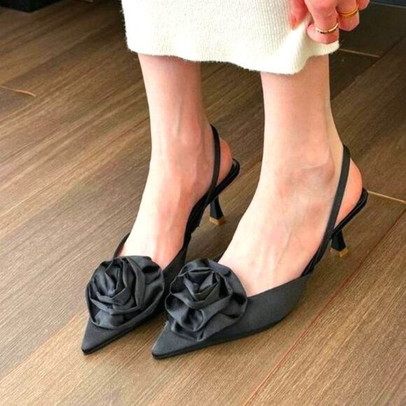 NEW Ann Taylor Black Kitten Heel Rosette Satin Slingback Pump Size 11 - Picture 1 of 9